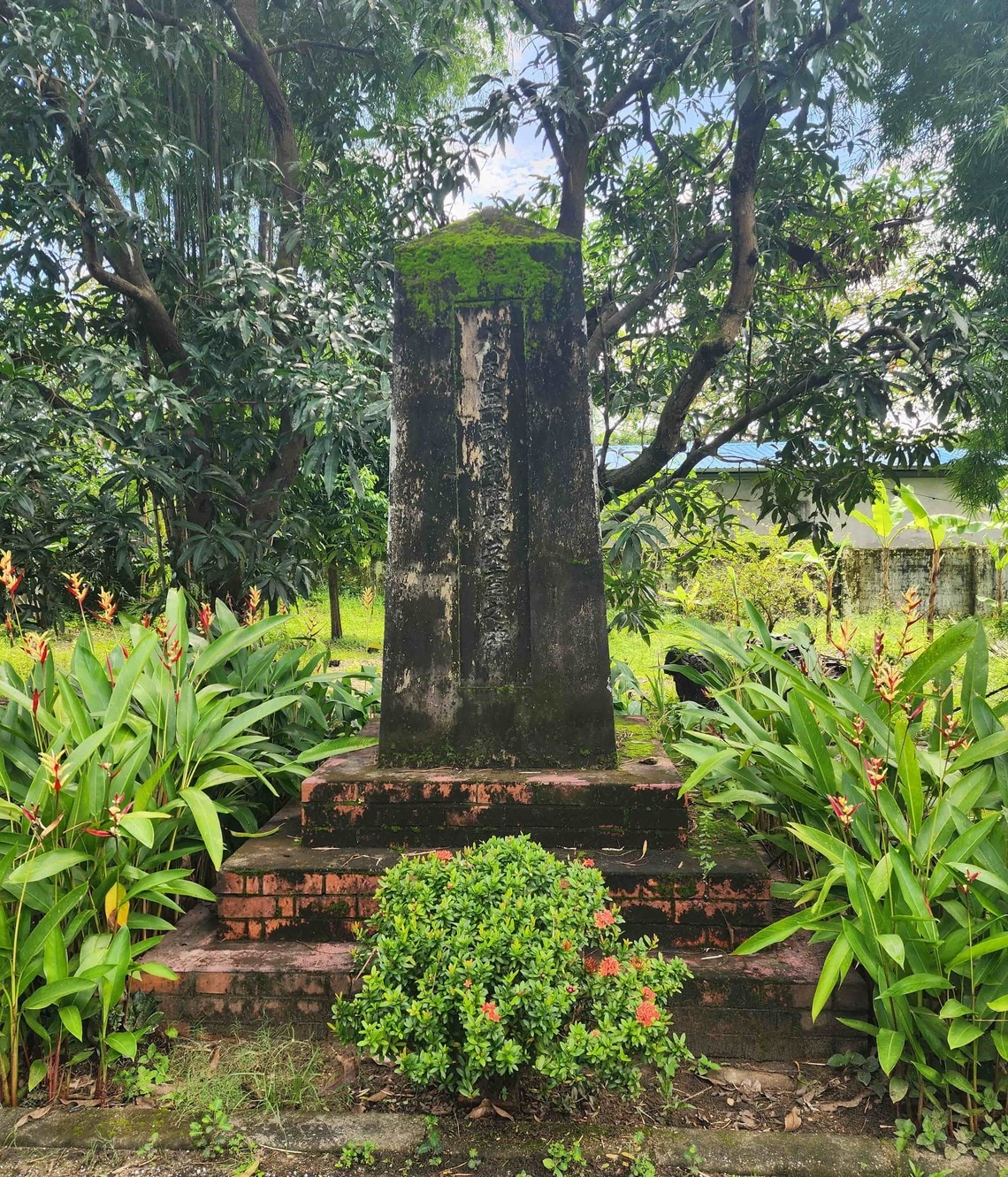 1947年にビルマ方面に従軍した生存者が建立した慰霊碑（写真：筆者撮影）