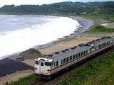 八戸線を走るキハ48形とキハ40形の普通列車（撮影：南正時）