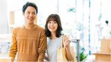 私たちは悲しくなると、なぜ買い物に走るのでしょうか？「行動経済学」でその理由が見えてきます（写真：kou / PIXTA）