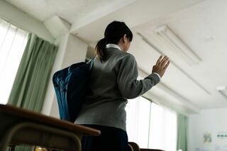 （画像： Graphs / PIXTA）