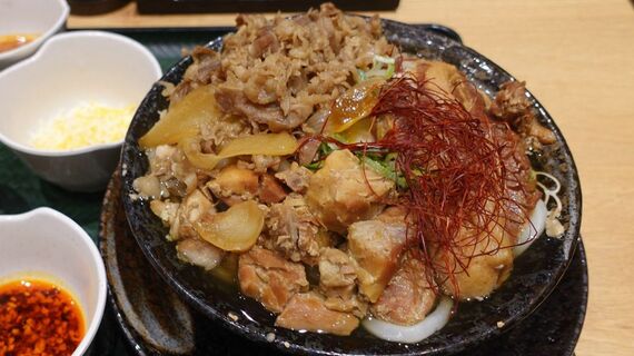 はなまるうどん肉店 三種の煮込み肉まみれうどん