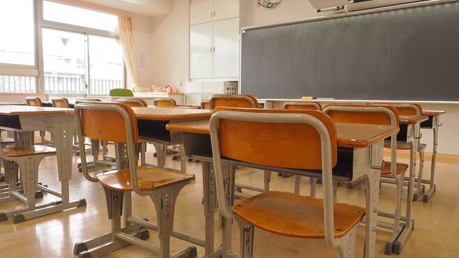 年間9億円確保､山梨県｢小学校25人学級｣の本気