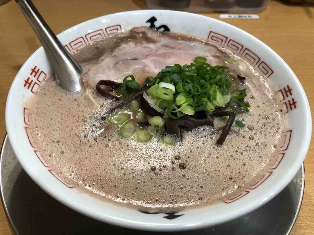 無名の時期を経て、テレビなどでも引っ張りだこの超人気店だ（写真：筆者撮影）