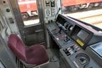 運転台にはワンハンドルマスコン