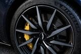アストンマーティン「DB11」（写真：三木 宏章）