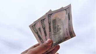 金も売られ｢有事のドル買い｣､変わらぬ円の敬遠