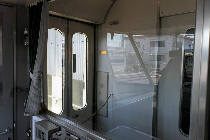 運転室のカーテン