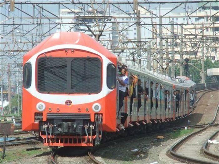 ジャカルタでまだ電車だった頃のHolec