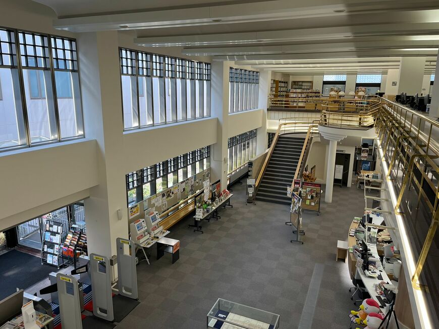 鶴見大学 図書館 税金で買った本