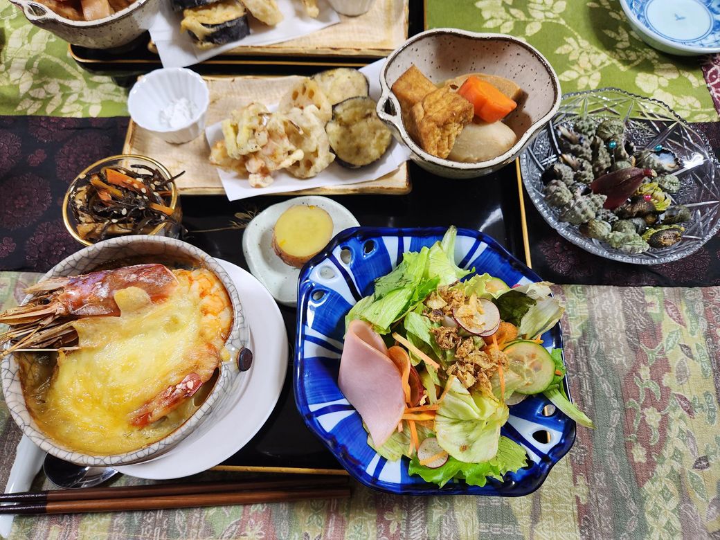 カツ子さん手作りの夕食（写真：筆者提供）