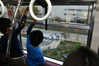 大阪大学医学部附属病院の前に停車したブルーエール号。