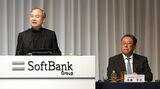 決算会見での孫正義会長兼社長と後藤芳光CFO