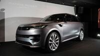 新型レンジローバースポーツ､潔い高級SUVの真髄 削ぎ落とした外観､運転者も満足の高性能を実現