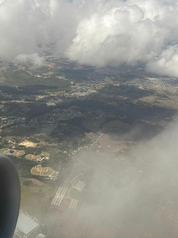 飛行機からのドミニカの景色