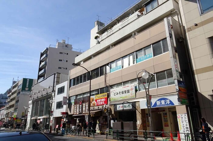 高田馬場の早稲田通りには手塚治虫氏の書斎があった