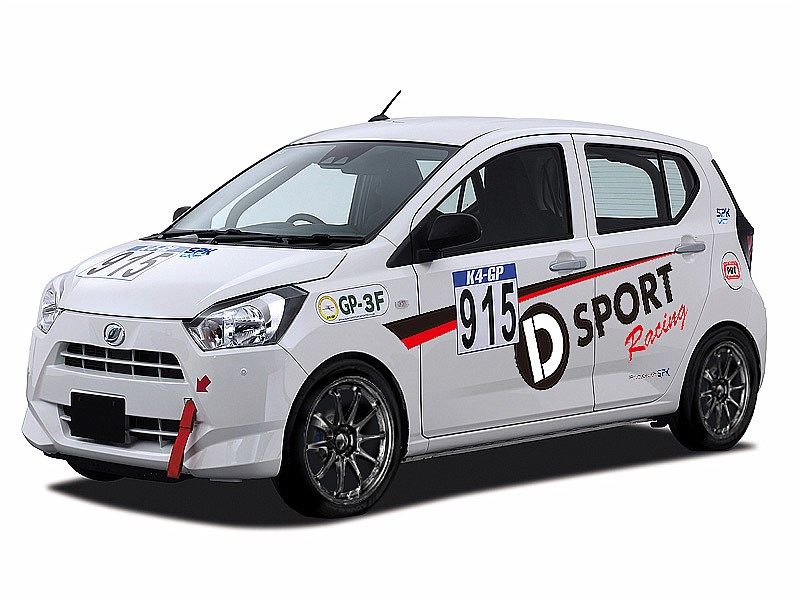 東京オートサロン2026に出展されたダイハツ「ミラ イース tuned by D-SPORT Racing 10時間耐久レース参戦車」（ダイハツ工業）