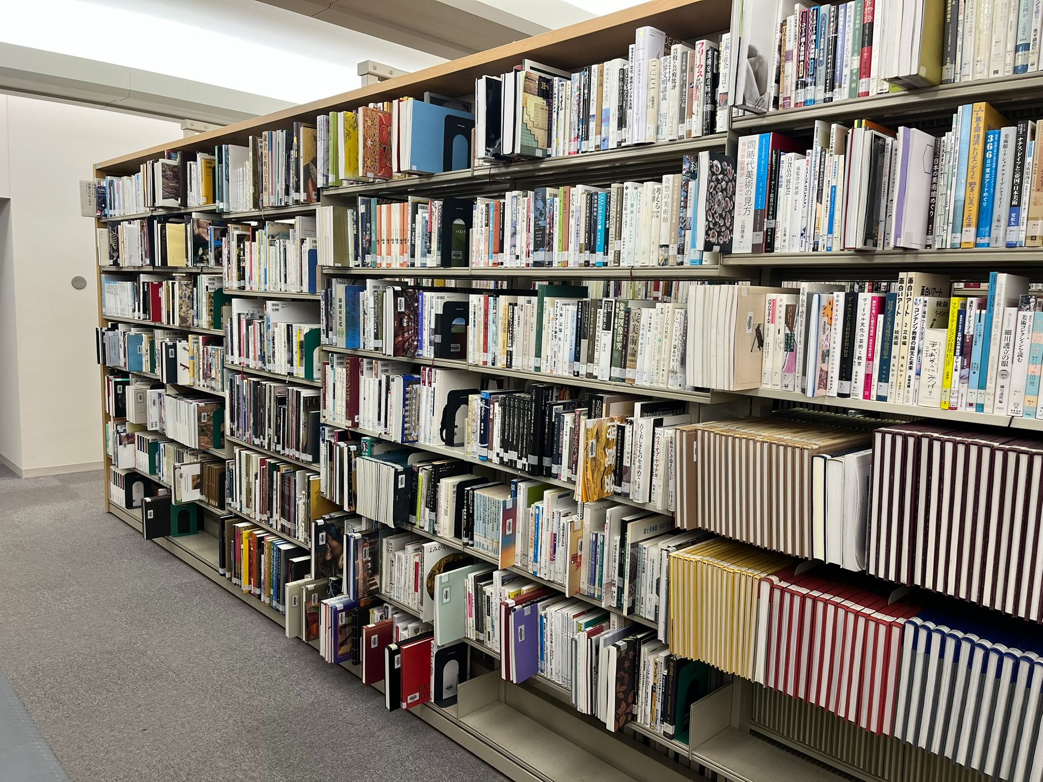 画像 | NHK『税金で買った本』のモデルとなった《全国2位の大学図書館