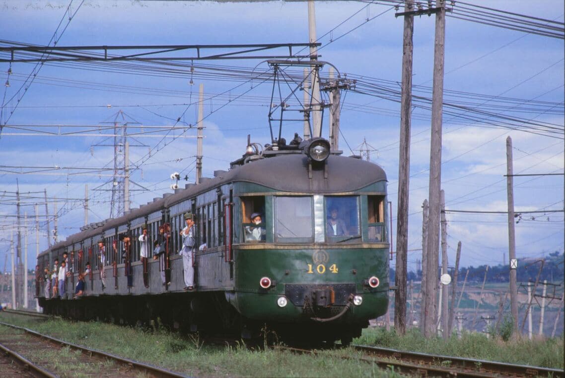 旧満鉄の気動車「ジテ」を改造した電車。