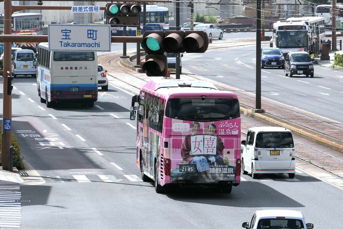 嬉野ラッピングの「九州号」（記者撮影）