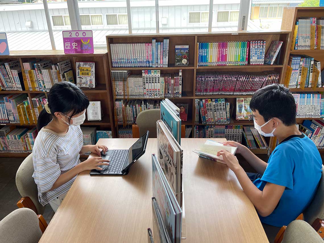 状況に合わせて電子書籍か紙の本かを選択