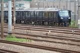 鶴見駅付近を走る相鉄・JR直通線の列車（記者撮影）