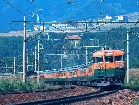 急行佐渡 165系