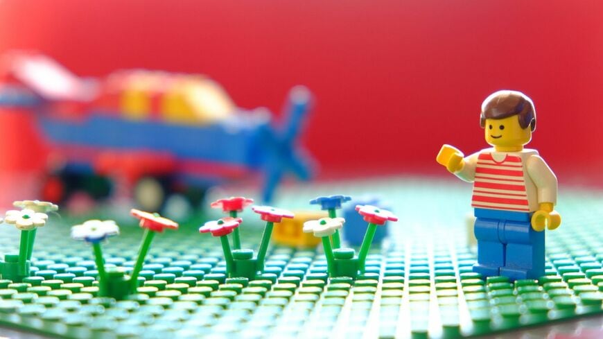 苦境に陥っていたレゴが復活できた理由とは？（写真：mimi／PIXTA）