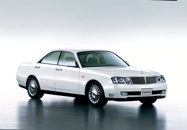 199年発売、日産自動車「セドリック/グロリア」（写真：日産自動車）