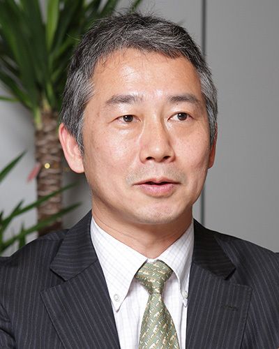 東洋大学 国際地域学部 国際地域学科 教授 荒巻俊也 東京大学大学院工学系研究科都市工学専攻修了。博士（工学）。 専門は土木環境システム、環境創成学、持続可能システム