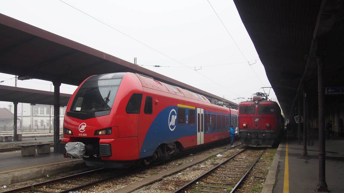 セルビア鉄道の車両（2015年筆者撮影）