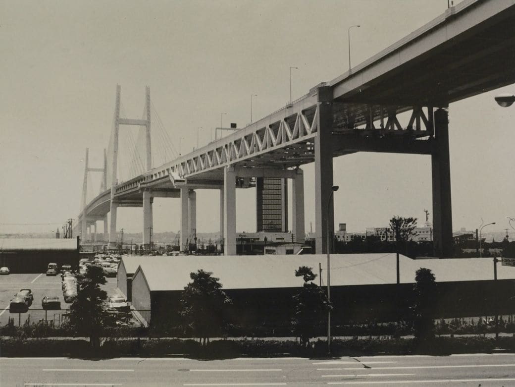 （1990年6月、梅谷秀司撮影）