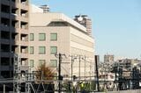 東武鉄道の本社も見える（記者撮影）
