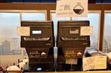 ラビスタ東京ベイのふっくらご飯盛り付けロボット。ボタン1つで指定した量の白米をよそってくれる（筆者撮影） 