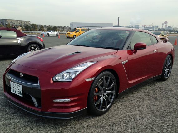 Nissan Gt R に乗ってみた オリジナル 東洋経済オンライン 社会をよくする経済ニュース