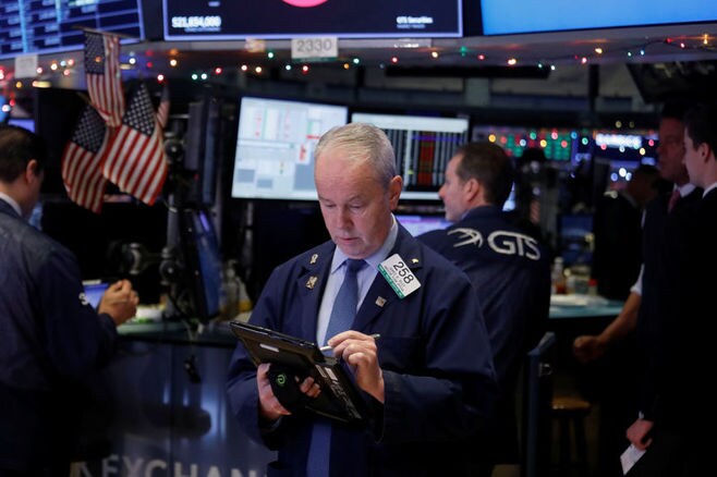 米国株はプラス圏､アップルは引け後急落