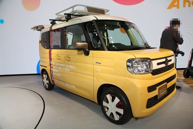 ジャパンモビリティショーで撮影したスズキ新型「スペーシア/スペーシアカスタム」（筆者撮影）