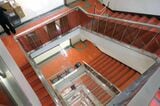 山陽百貨店の階段