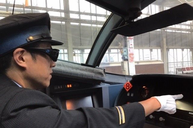 新幹線運転士が大歓迎 Jr西 サングラス の効果 新幹線 東洋経済オンライン 社会をよくする経済ニュース