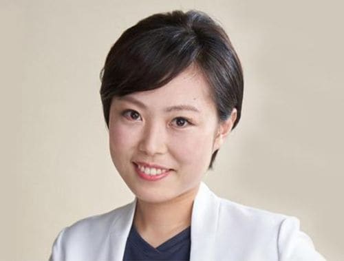 山本 佳奈（やまもと かな）／1989年生まれ。滋賀県出身。医師。2015年滋賀医科大学医学部医学科卒業。ときわ会常磐病院（福島県いわき市）・ナビタスクリニック（立川・新宿）内科医、特定非営利活動法人医療ガバナンス研究所研究員（写真：AERA dot.）