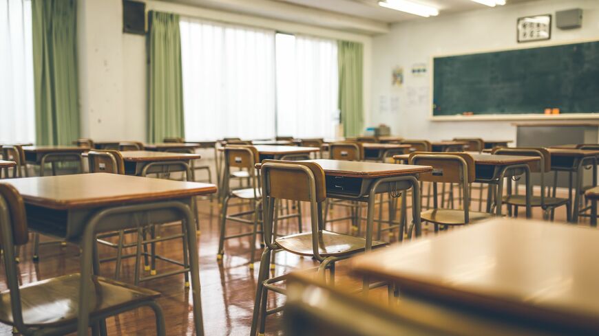 公立高校入試を受験した生徒数が募集定員に満たなくても不合格となる、いわゆる「定員内不合格」が問題視されています（写真：maroke／PIXTA）