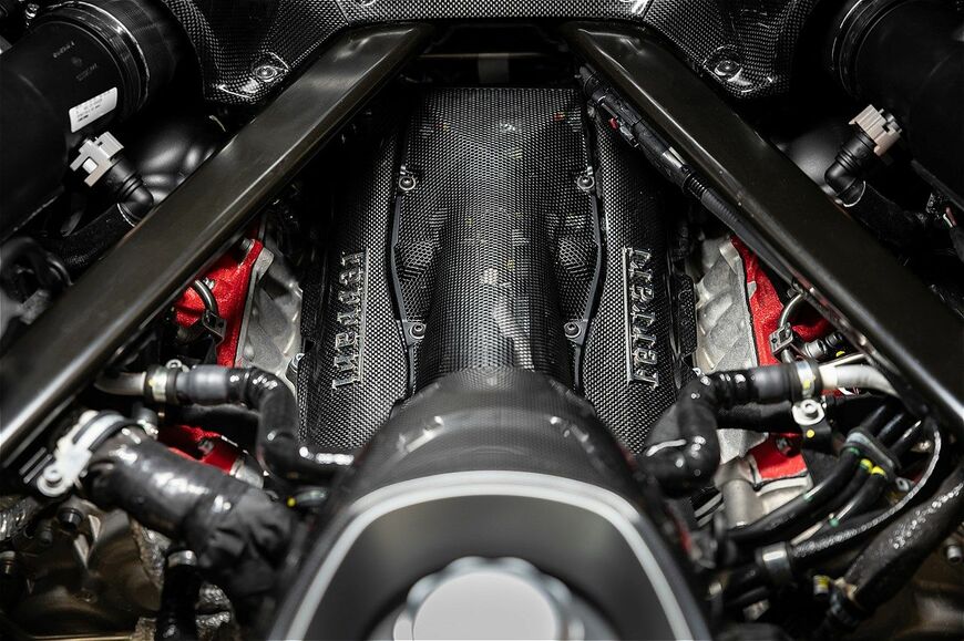 フェラーリの新型車「849テスタロッサ」（写真：Ferrari Japan）