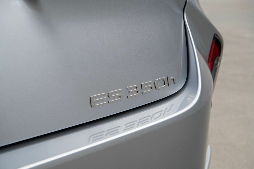 レクサス ES350h Premium（写真：LEXUS）