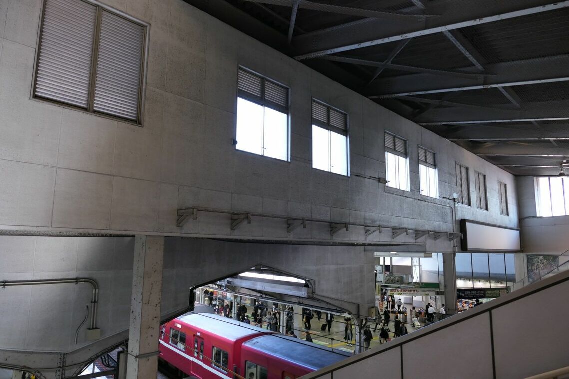 京急品川駅の天井