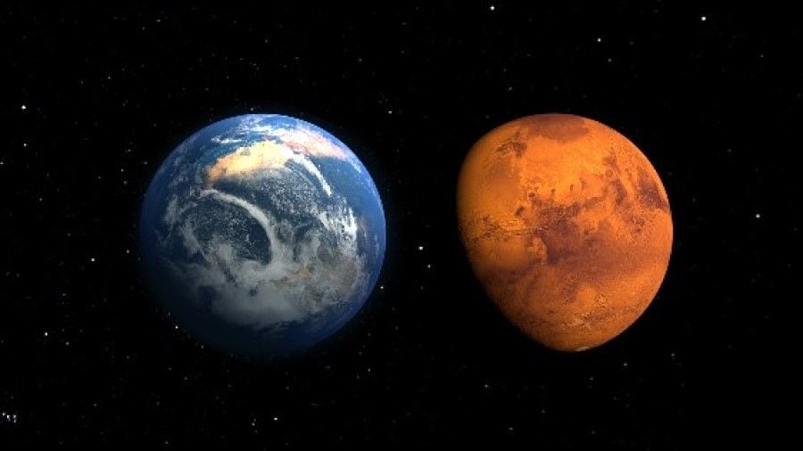 水と大気が多く存在していた頃の火星（左）と今の荒涼とした火星（右）のイメージ（画像：NASA's Goddard Space Flight Center）