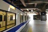 留置線へ引き上げる電車（記者撮影）