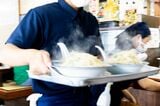 通り過ぎるちゃんぽんに見とれてしまう（筆者撮影）
