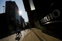 みずほFG､次期社長に問われる｢稼ぐ力｣ 収益力ではライバルのメガ銀行から見劣り