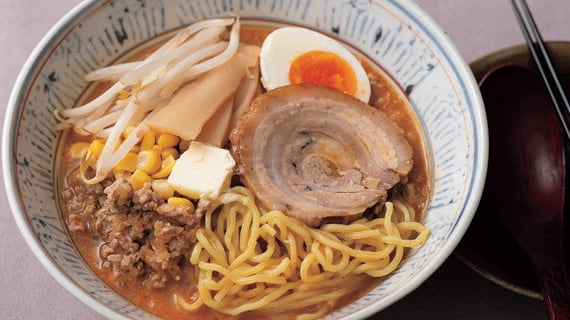 ピリ辛みそバターラーメン