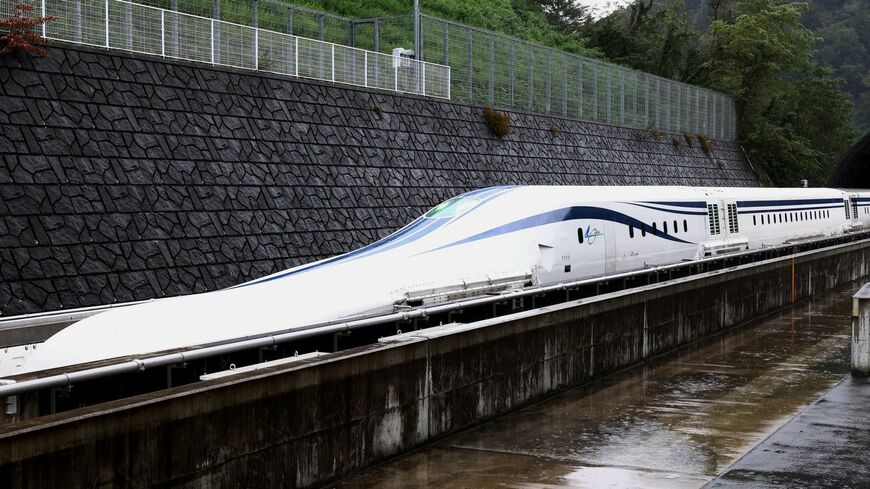 JR東海のリニア中央新幹線「L0系」改良型試験車（撮影：尾形文繁）