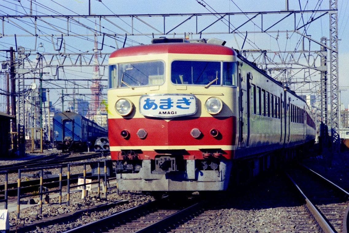 湘南顔の発展スタイルといえる国鉄157系